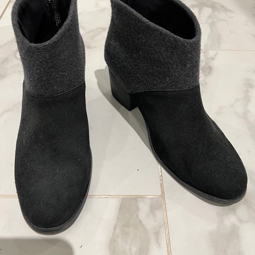 Toms suede booties size 8.5